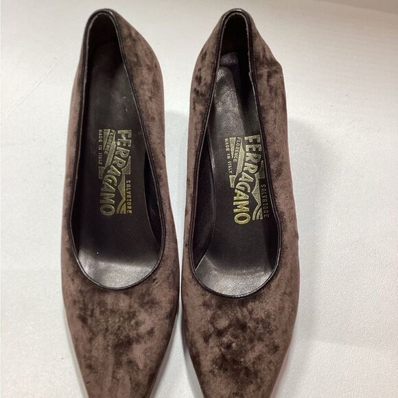 Salvatore Ferragamo‎ Vintage Brown Velvet  Leather Heels Size 6.5 - Picture 2 of 12